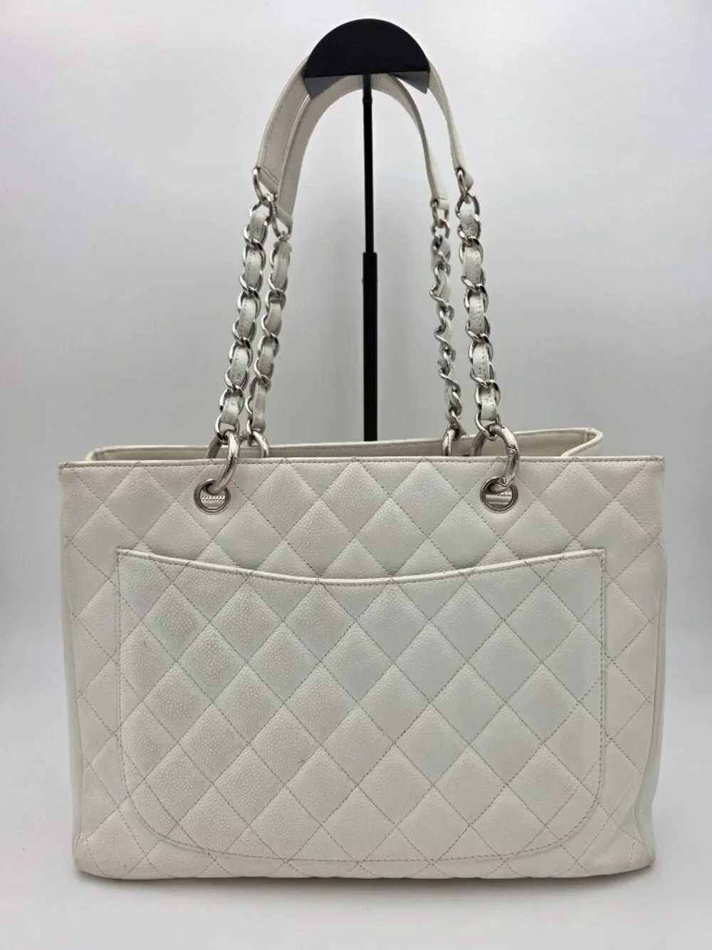 Chanel Grand Shopping Tote In White Quilted Caviar Leather - Picture 2 of 15